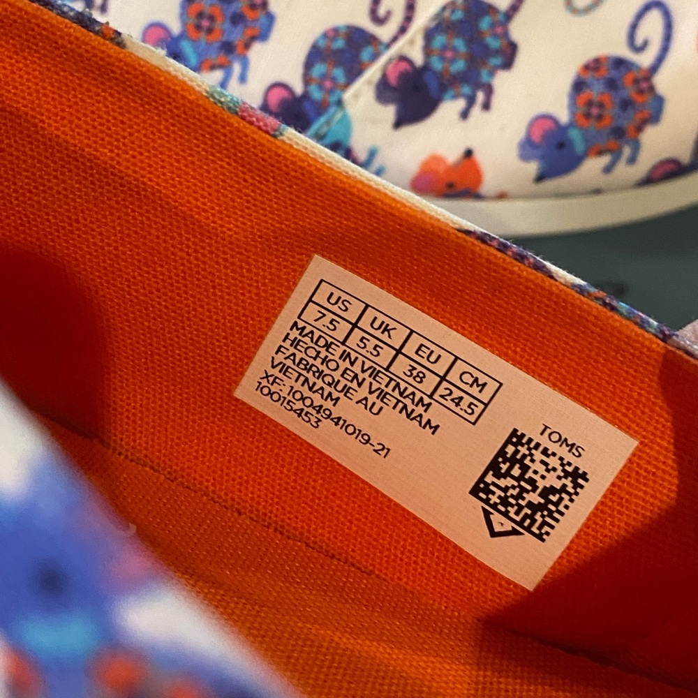 🌺 Host Pick🌺 NWT NIB Toms Year of the Rat Print Slip On Shoes, 7.5 - Picture 5 of 12